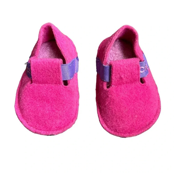 Crocs Kids Classic Slipper Comfortable Slip On Fuzzy Slippers  Candy Pink c5 - Picture 1 of 13